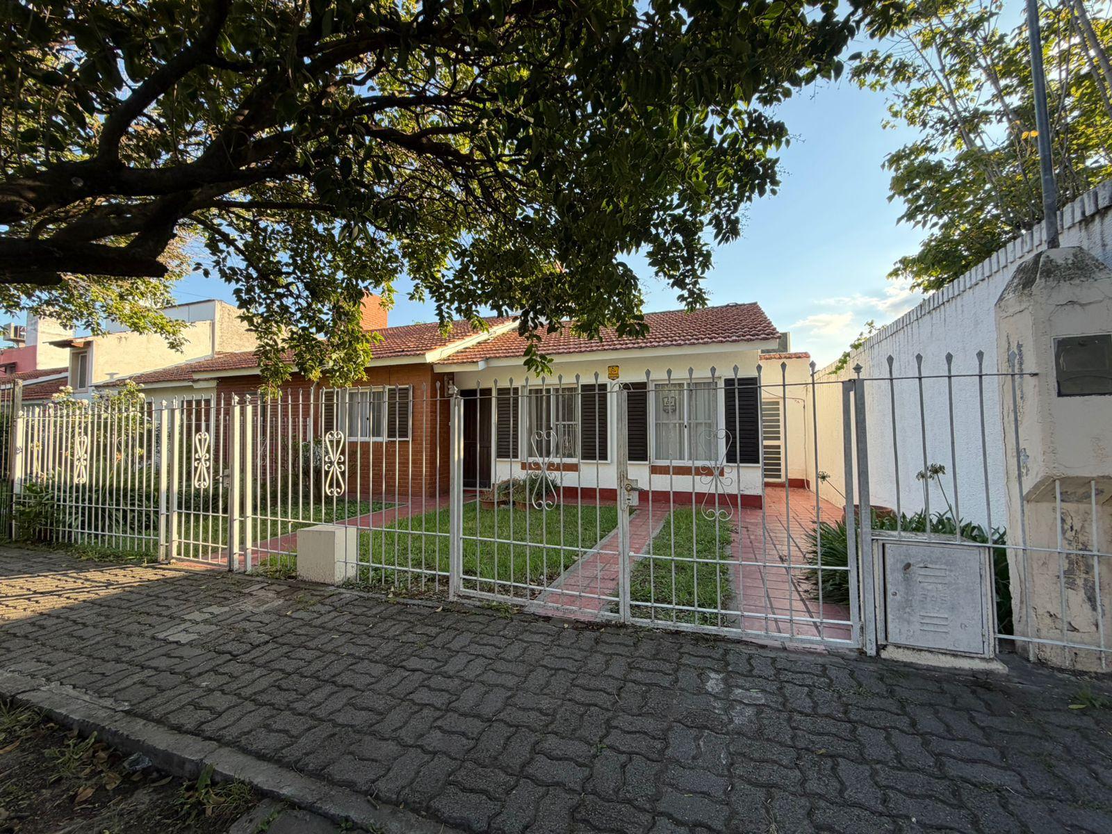 CASA EN SAN CARLOS
